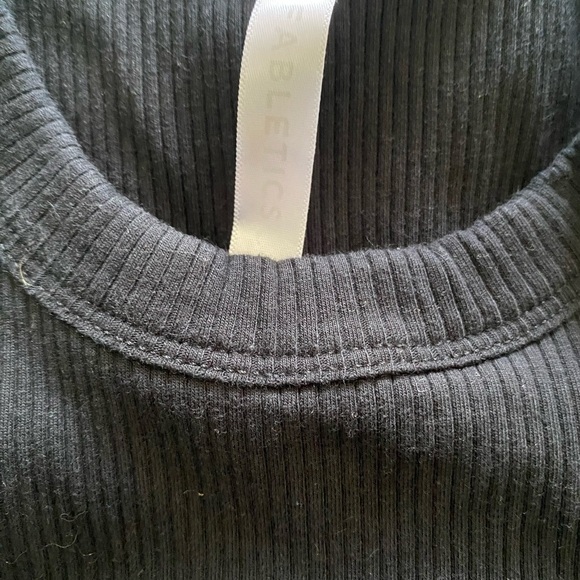 Fabletics Black Sleeveless Tank Top - Picture 5 of 6